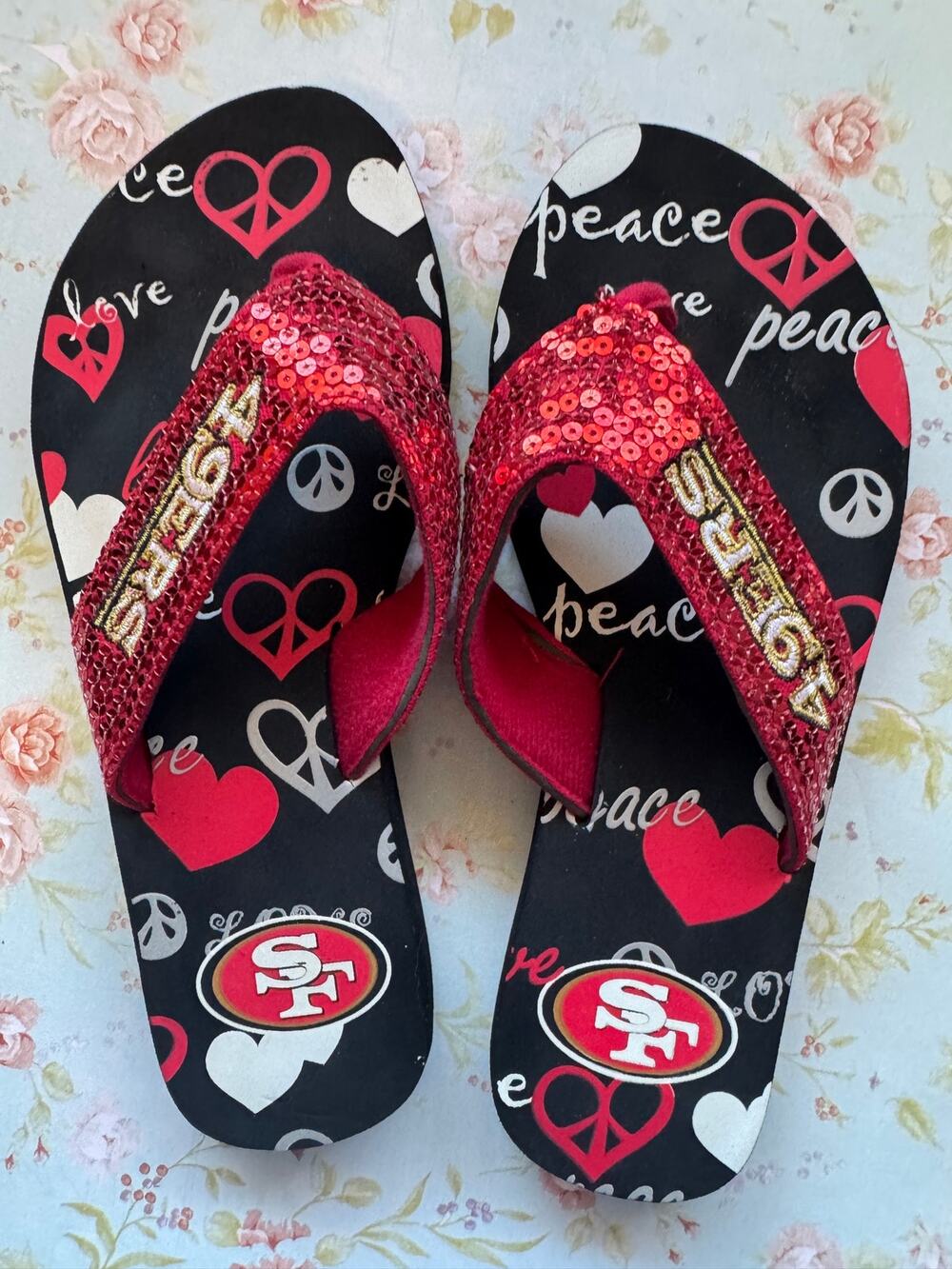 Women’s Size 6 San Francisco 49ers Sequin Flip Flops Red Black Peace Love NFL